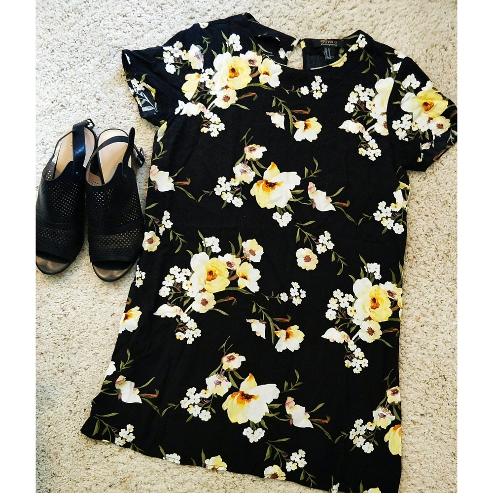 Cute Forever 21 Black Mini Floral Dress